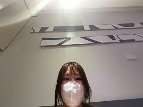 Snapshot of Onee-Chew chatting on 05-26-26, 12:03 Onee-Chew online show from 05-26-26, 12:03
