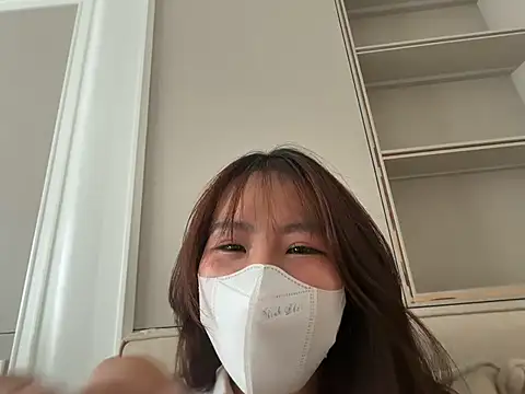 Snapshot of Onee-Chew chatting on 07-05-26, 04:19 Onee-Chew online show from 07-05-26, 04:19
