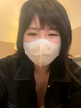 Onee-Chew online show from 11-26-25, 08:58