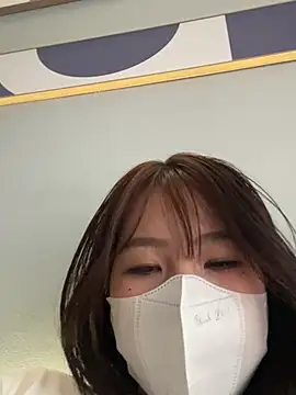 Snapshot of Onee-Chew chatting on 04-21-26, 12:56 Onee-Chew online show from 04-21-26, 12:56