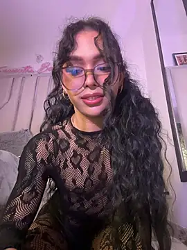Samantha Bernardo online show from 06-14-26, 05:19