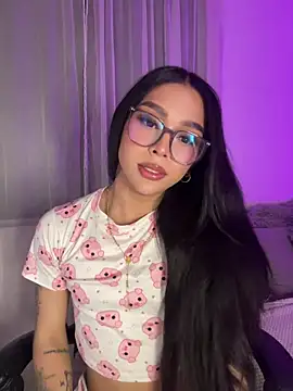 Samantha Bernardo online show from 04-19-26, 05:19