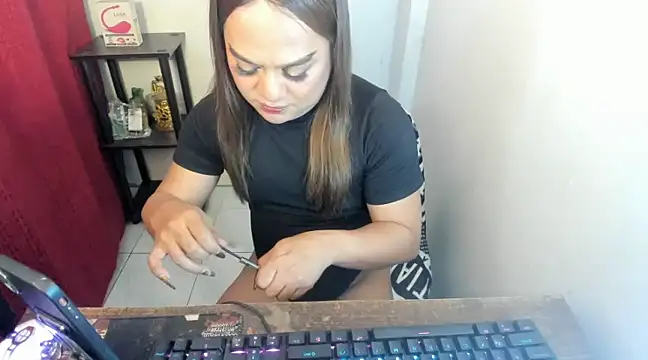 AdriannaCane online show from 01-31-25, 01:12