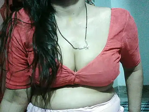 Snapshot of RukminiNew chatting on 05-13-26, 06:37 RukminiNew online show from 05-13-26, 06:37