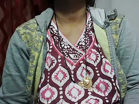 Snapshot of RukminiNew chatting on 02-08-26, 12:58 RukminiNew online show from 02-08-26, 12:58