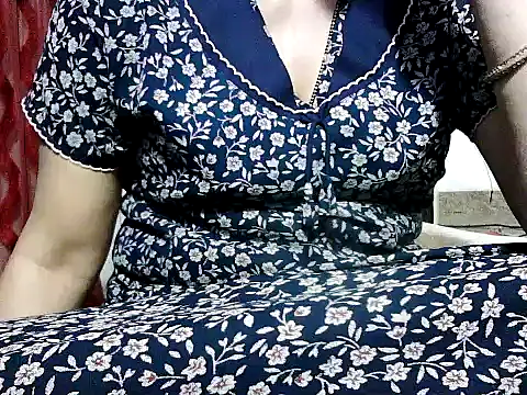 Snapshot of RukminiNew chatting on 02-16-26, 11:53 RukminiNew online show from 02-16-26, 11:53