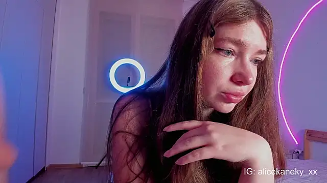 Snapshot of alicekaneky chatting on 02-06-26, 11:34 alicekaneky online show from 02-06-26, 11:34