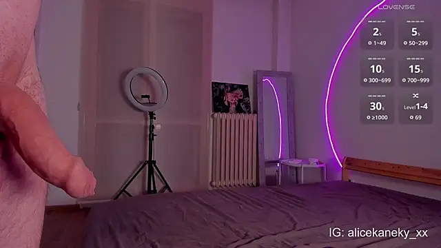 Snapshot of alicekaneky chatting on 01-09-26, 09:55 alicekaneky online show from 01-09-26, 09:55