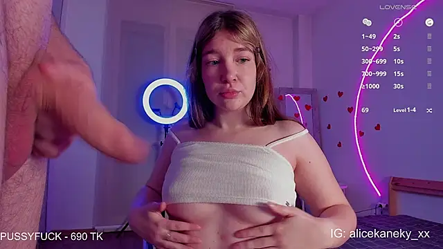 Snapshot of alicekaneky chatting on 02-19-26, 11:34 alicekaneky online show from 02-19-26, 11:34