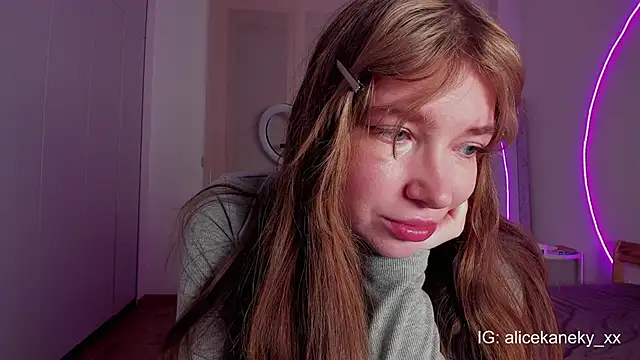 Snapshot of alicekaneky chatting on 01-12-26, 12:06 alicekaneky online show from 01-12-26, 12:06