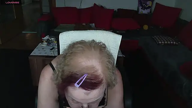 HeisseomaOriginal online show from 11-09-25, 08:18