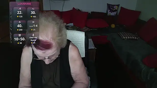 HeisseomaOriginal online show from 11-16-25, 08:19