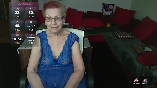 HeisseomaOriginal online show from 11-27-25, 08:15