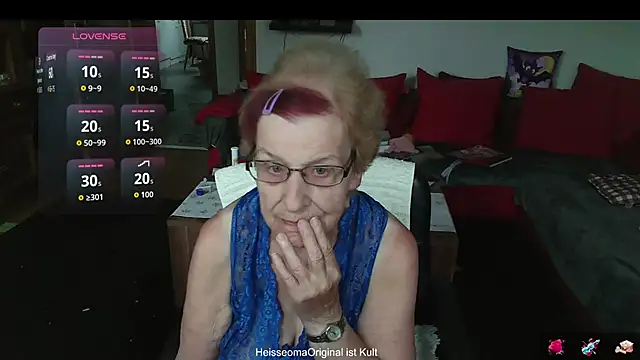 Snapshot of HeisseomaOriginal chatting on 07-08-26, 07:09 HeisseomaOriginal online show from 07-08-26, 07:09