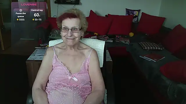 HeisseomaOriginal online show from 01-13-26, 11:36