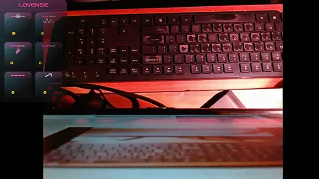 Snapshot of Akhilamolu_the_transsissy chatting on 10-29-25, 06:40 Akhilamolu the transsissy online show from 10-29-25, 06:40