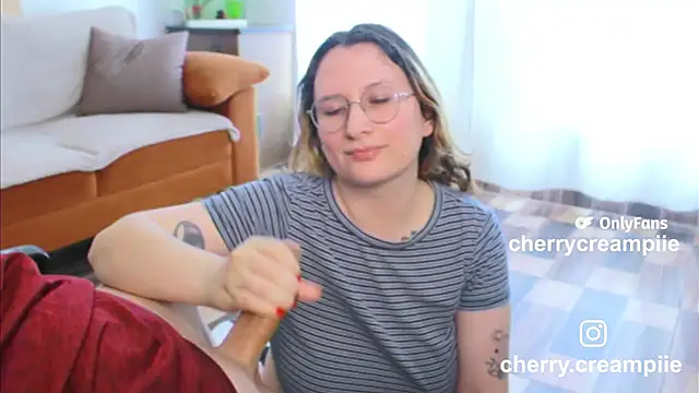 Snapshot of andycherry_secrets_ chatting on 02-04-26, 08:59 andycherry secrets online show from 02-04-26, 08:59