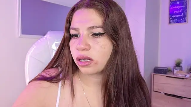 bluee hazell online show from 10-26-25, 10:15