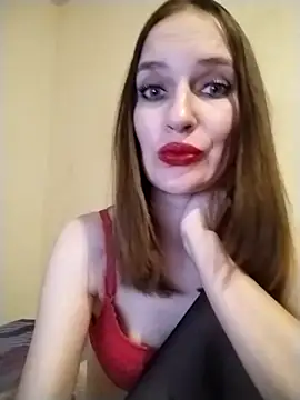 AimeeFair online show from 10-21-25, 04:17