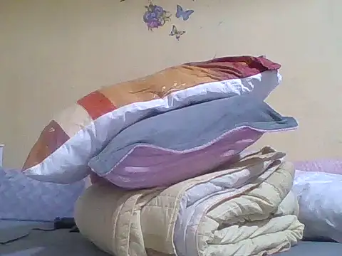 Snapshot of miss_melis chatting on 07-20-26, 04:31 miss melis online show from 07-20-26, 04:31