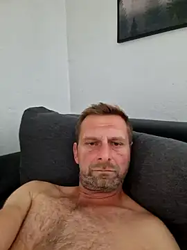 Snapshot of Mjn34 chatting on 08-06-26, 02:34 Mjn34 online show from 08-06-26, 02:34