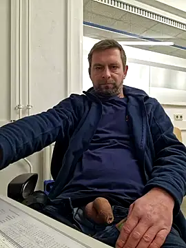 Mjn34 online show from 01-21-25, 07:04