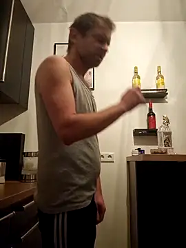 Mjn34 online show from 12-19-25, 06:16