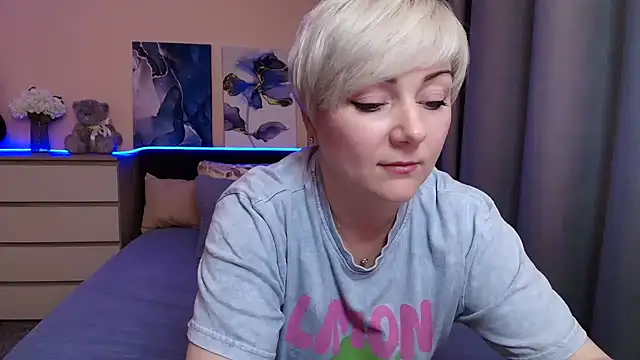 BlondPearl online show from 07-16-26, 08:39