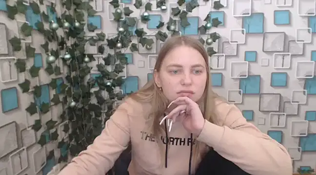 Snapshot of klerkarina chatting on 01-21-25, 09:57 klerkarina online show from 01-21-25, 09:57