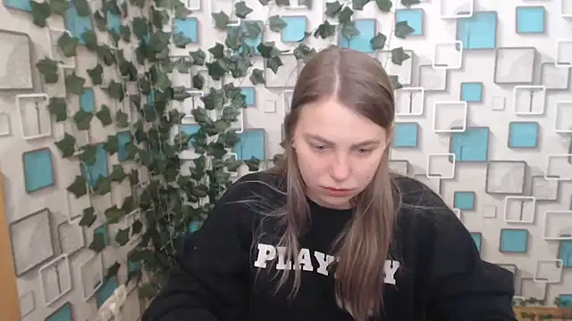 Snapshot of klerkarina chatting on 02-21-25, 09:02 klerkarina online show from 02-21-25, 09:02