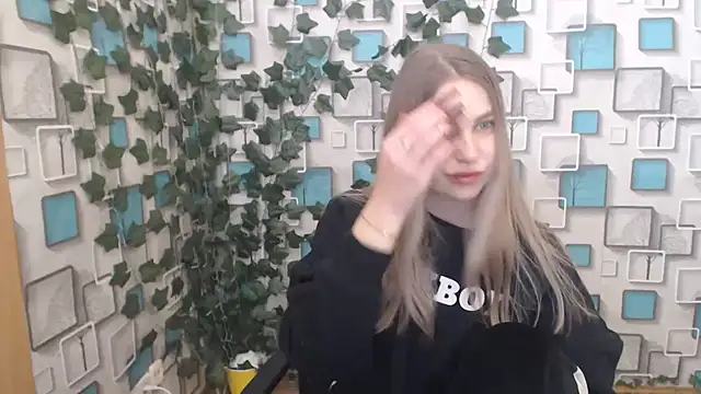 Snapshot of klerkarina chatting on 03-03-25, 05:58 klerkarina online show from 03-03-25, 05:58