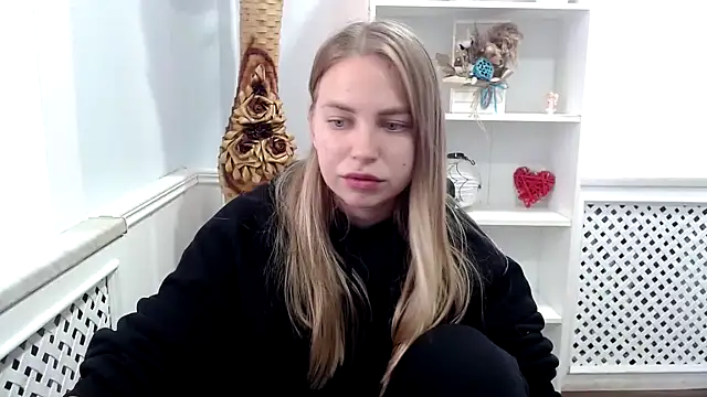 Snapshot of klerkarina chatting on 10-09-25, 08:37 klerkarina online show from 10-09-25, 08:37