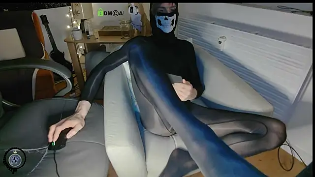 Nyl0nnickb0y online show from 10-22-25, 08:19