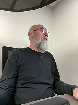 Snapshot of Daddythickcock4 chatting on 01-24-25, 03:02 Daddythickcock4 online show from 01-24-25, 03:02