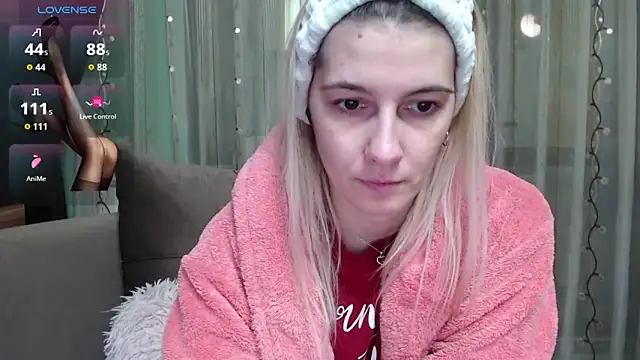 lovingfeetheels online show from 09-26-25, 05:58