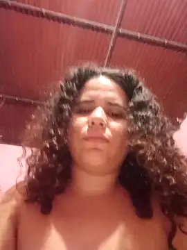 Snapshot of ValeriaSantos- chatting on 02-13-25, 10:43 ValeriaSantos- online show from 02-13-25, 10:43