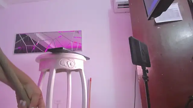Snapshot of Sophia_Cameron chatting on 03-11-25, 03:25 Sophia Cameron online show from 03-11-25, 03:25