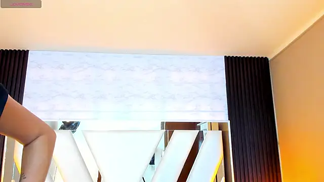 Linda4Petite online show from 09-27-25, 06:03