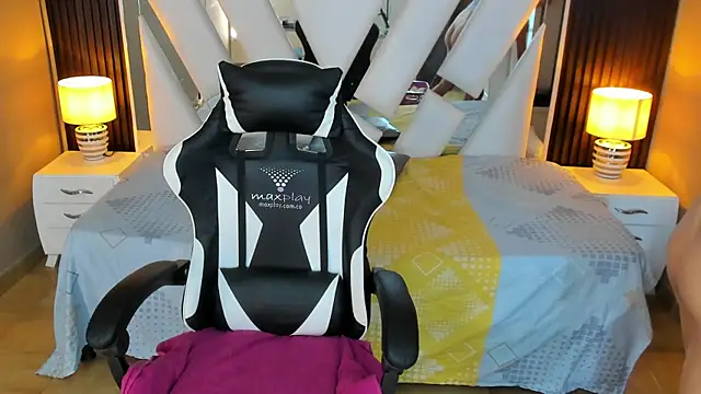 Linda4Petite online show from 09-16-25, 06:31