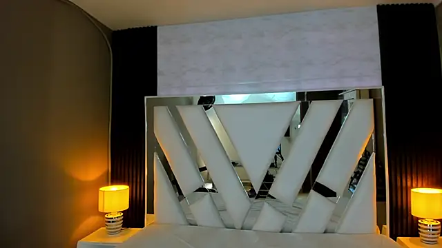 Linda4Petite online show from 02-17-26, 06:05