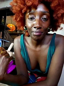 Snapshot of lynnkatrina chatting on 06-20-26, 12:21 lynnkatrina online show from 06-20-26, 12:21