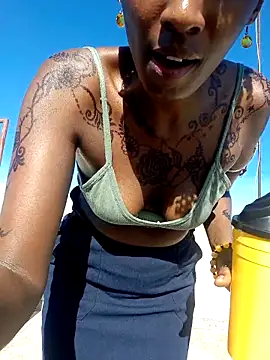 lynnkatrina online show from 03-27-26, 01:34