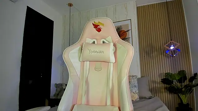 CameronCollins  online show from 11-27-25, 07:25