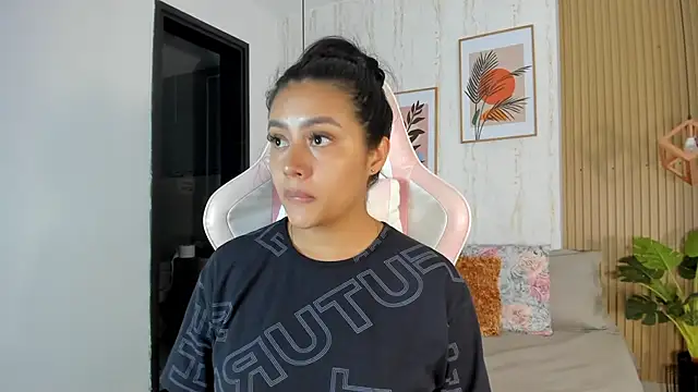 CameronCollins  online show from 12-18-25, 08:34