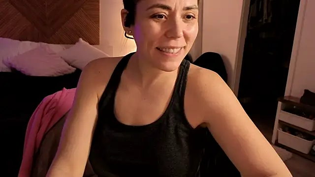 Snapshot of Ellie-L-Elizabeth chatting on 02-03-26, 02:53 Ellie-L-Elizabeth online show from 02-03-26, 02:53