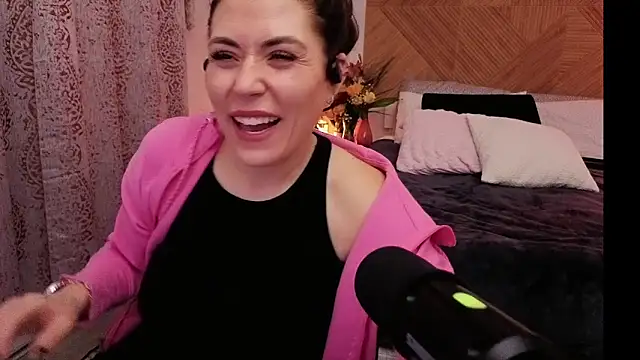 Ellie-L-Elizabeth online show from 03-23-26, 02:44