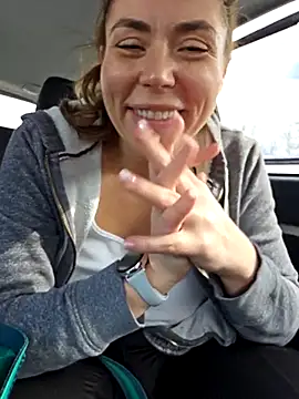 Ellie-L-Elizabeth online show from 02-24-25, 05:20