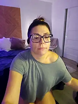 Ellie-L-Elizabeth online show from 11-21-25, 11:59