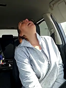 Ellie-L-Elizabeth online show from 03-11-25, 03:23