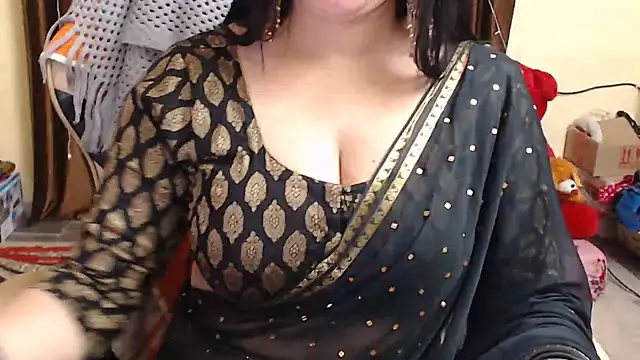 Snapshot of Naughty_Kashish chatting on 02-01-25, 09:54 Naughty Kashish online show from 02-01-25, 09:54